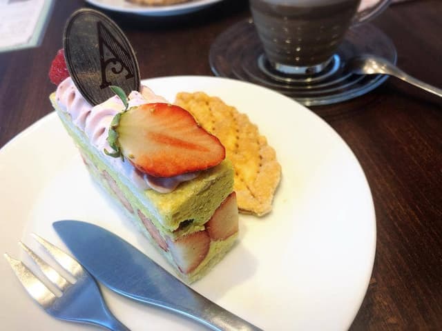 パティスリーアノー 狛江店 - サブ画像3