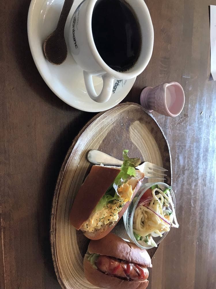 カフェ モンヴァン