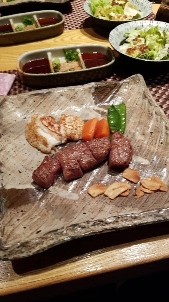 佳紋鉄板焼ステーキしゃぶしゃぶ