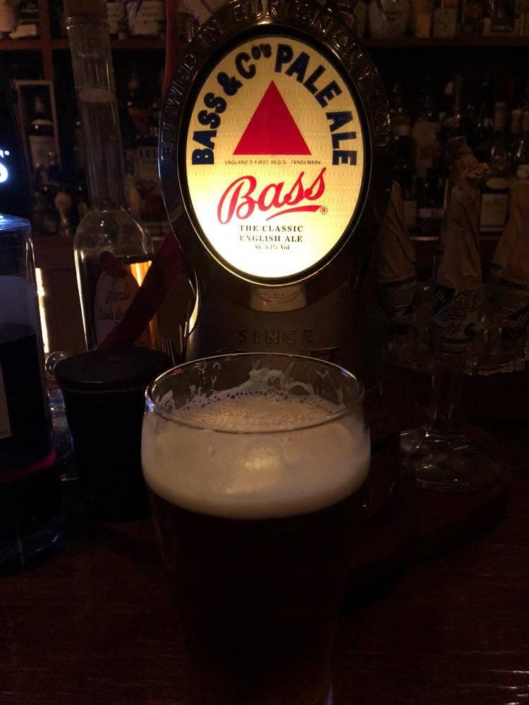 VAL'S BAR