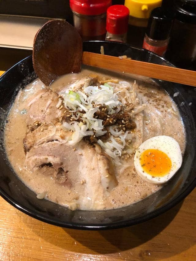 える豚ラーメン - サブ画像1