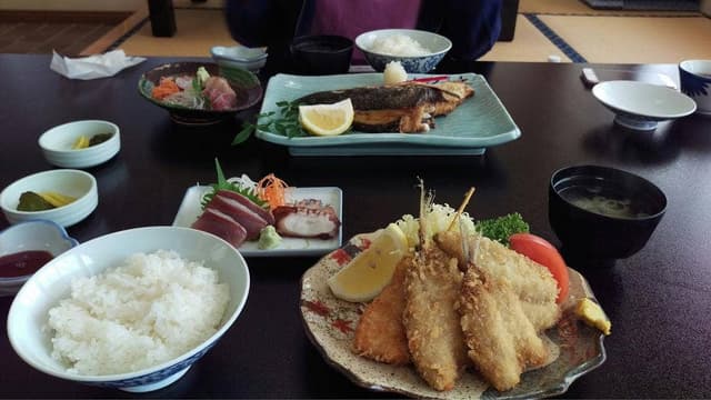 磯料理 広瀬屋 - サブ画像3