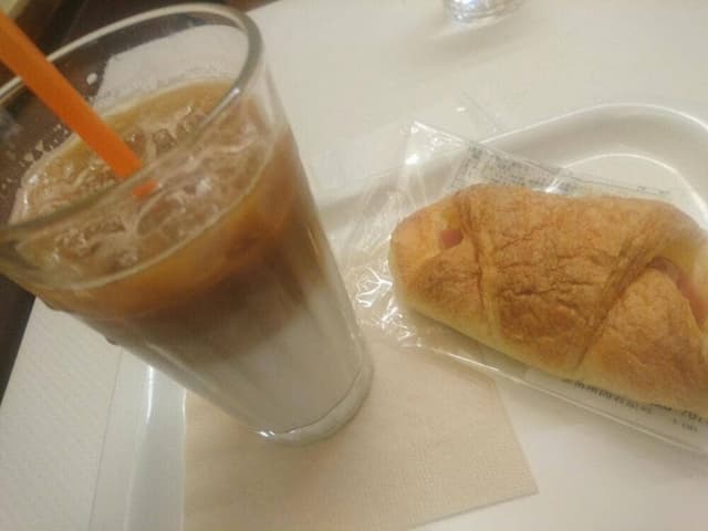 カフェ・ド・クレバー サウスゲート店 - サブ画像3