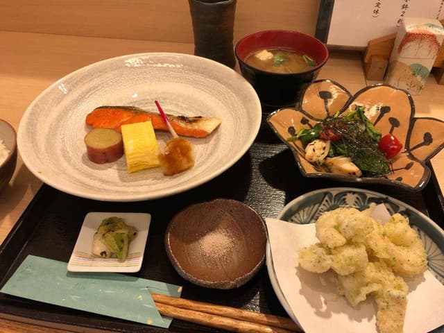 季節料理 いわ伊 - サブ画像1