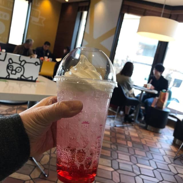 マクドナルド 南新川店 - サブ画像3