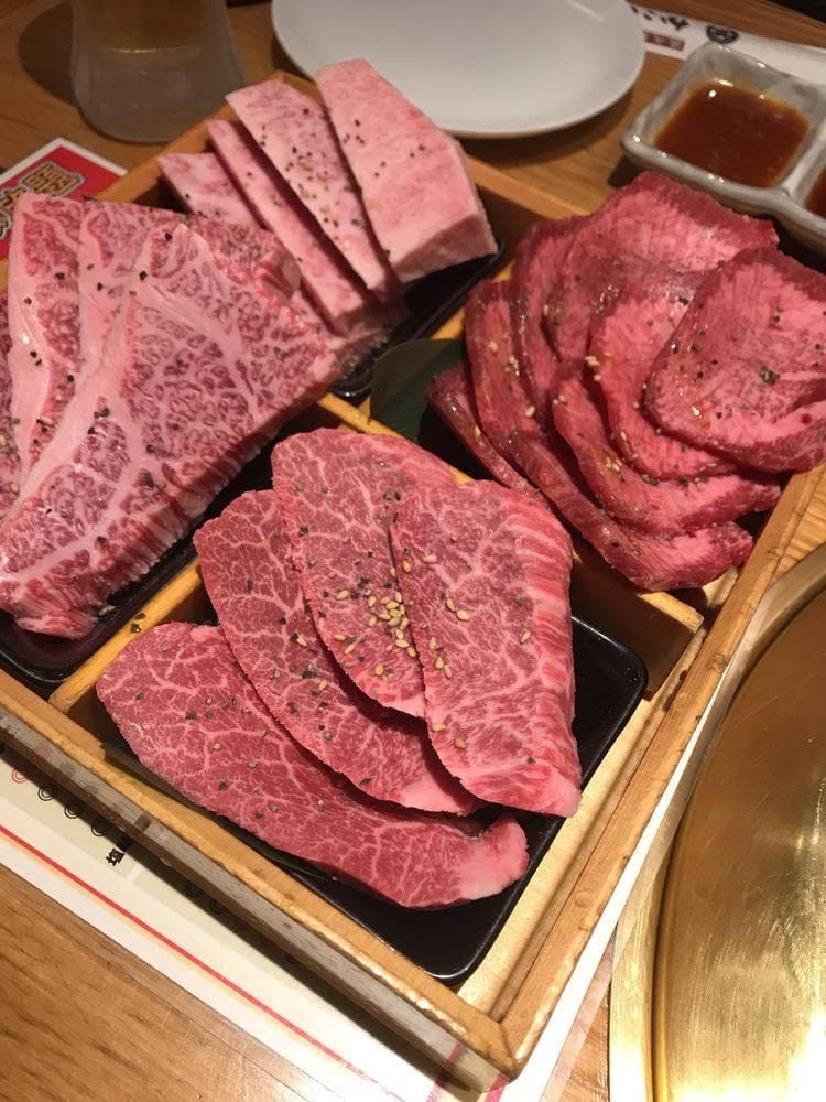 炭火焼肉 かこい