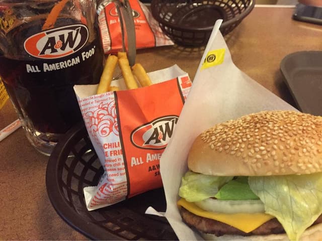 A&W 宮古下里通り店 - サブ画像1