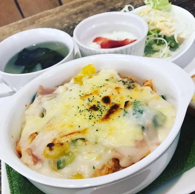 クローバーカフェ 高松店 - サブ画像1