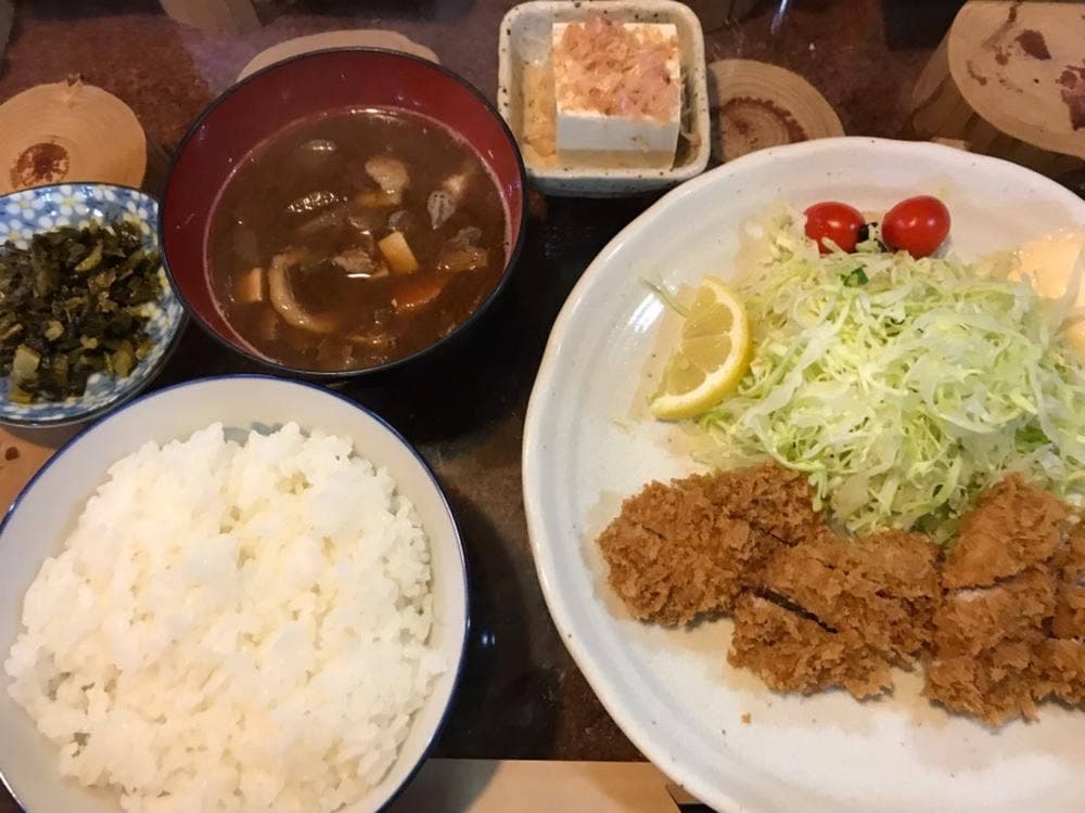 とんかつしげみつ