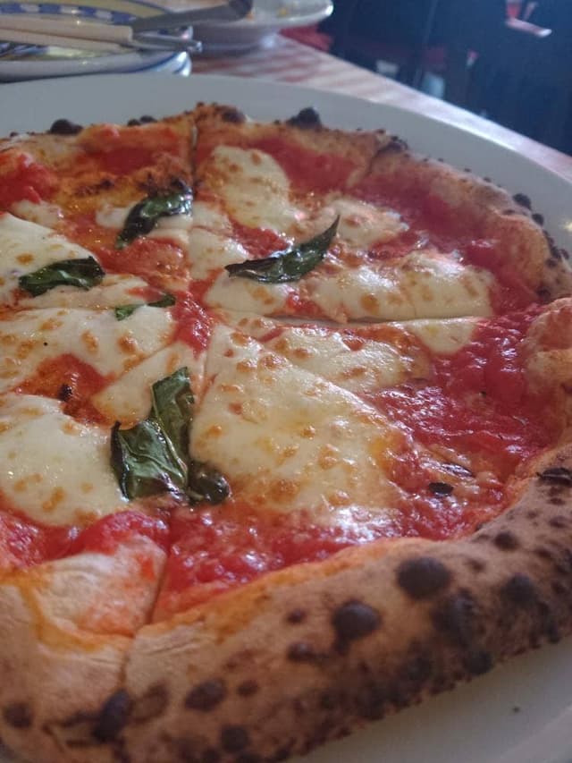 PIZZERIA TRATTORIA ACCA - サブ画像3