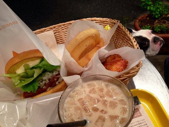 フレッシュネスバーガー 駒沢公園通り店 - サブ画像1