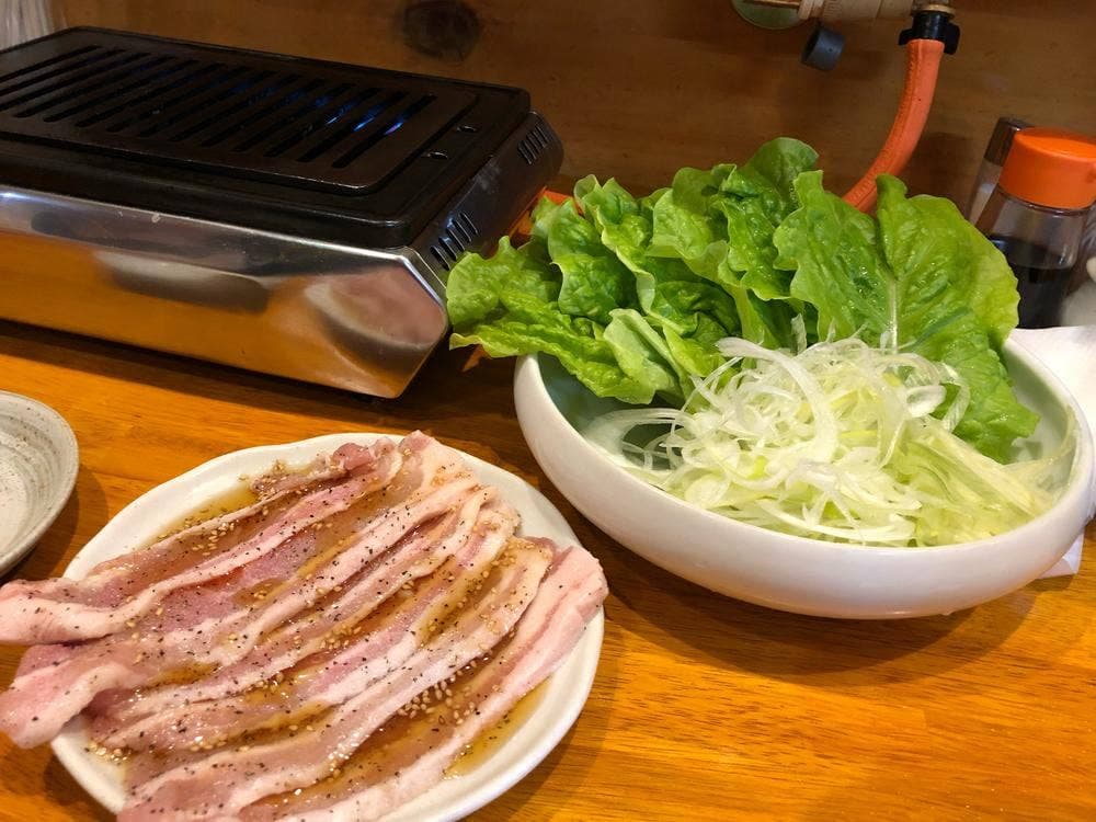 ホルモン焼肉 まんぷく