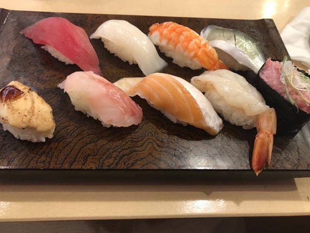 にぎりの徳兵衛 西塚店 - サブ画像1