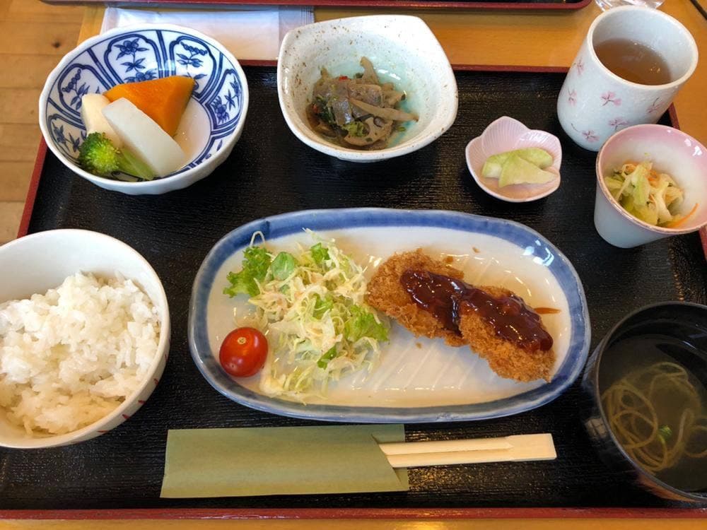 ランチ・カフェ 舎和
