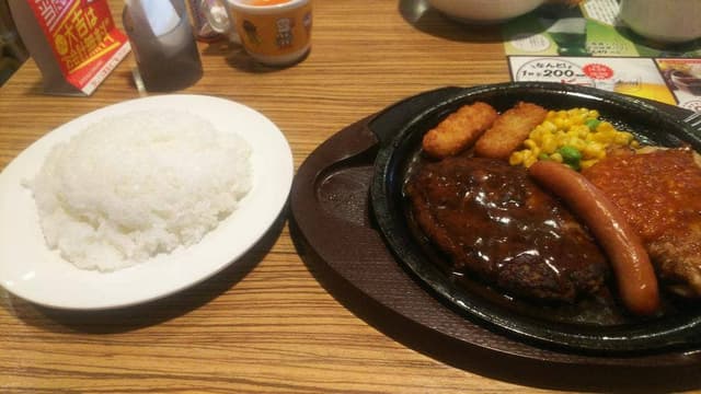 ガスト 保土ヶ谷駅前店 - サブ画像1