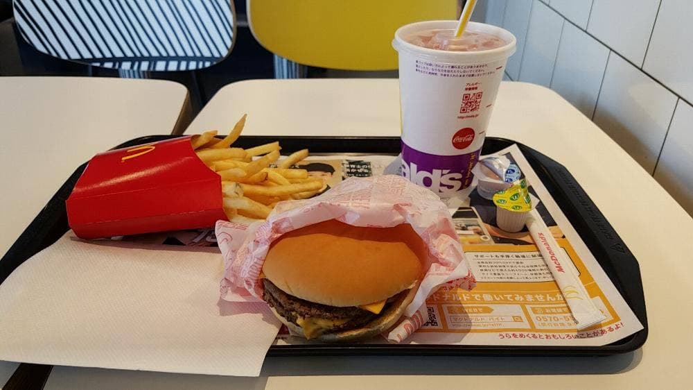 マクドナルド 325菊池店