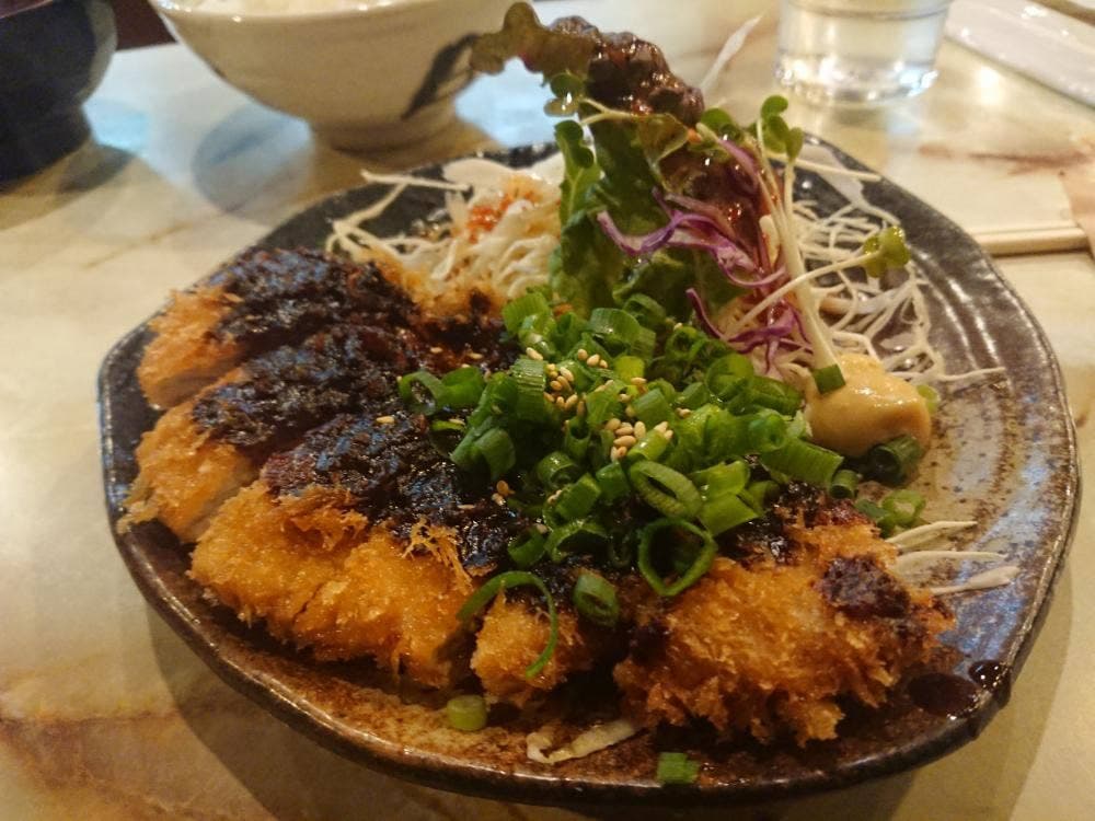 グロリア 東照ビル店