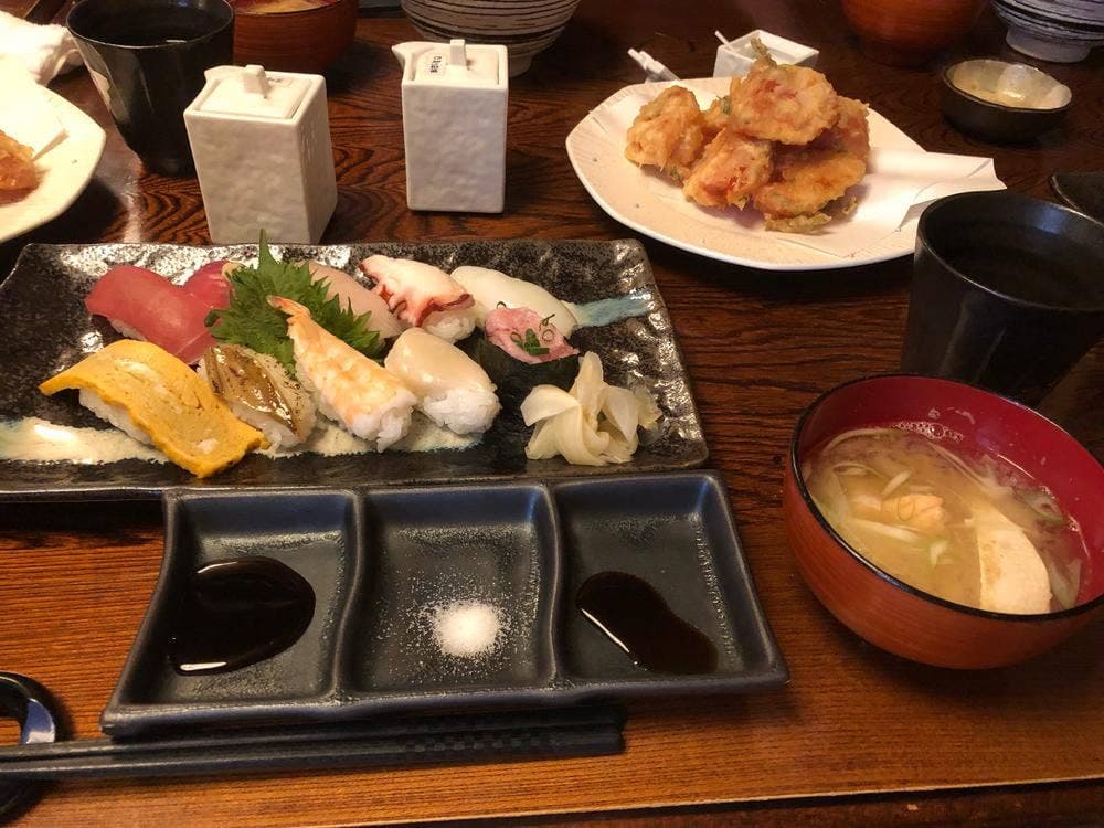 にぎり屋 新門 小山店