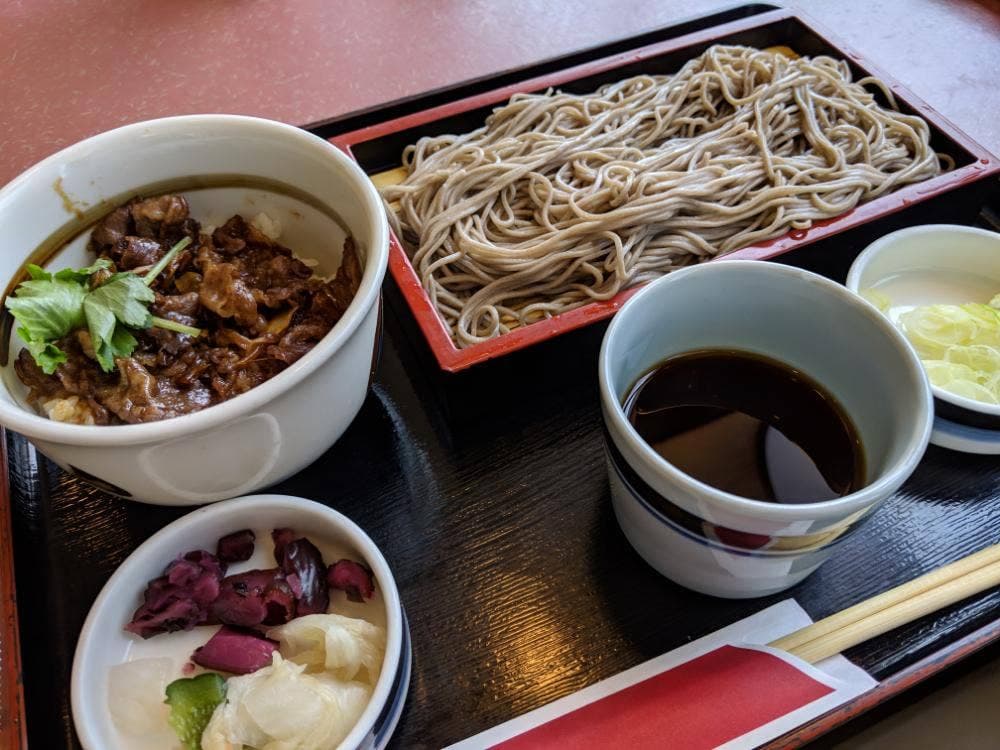 華屋与兵衛 川口安行店