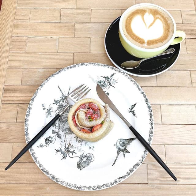INTERIOR BOOKWORM CAFE - サブ画像3