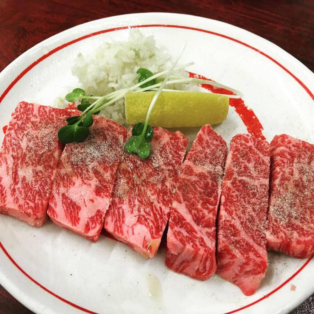 三八