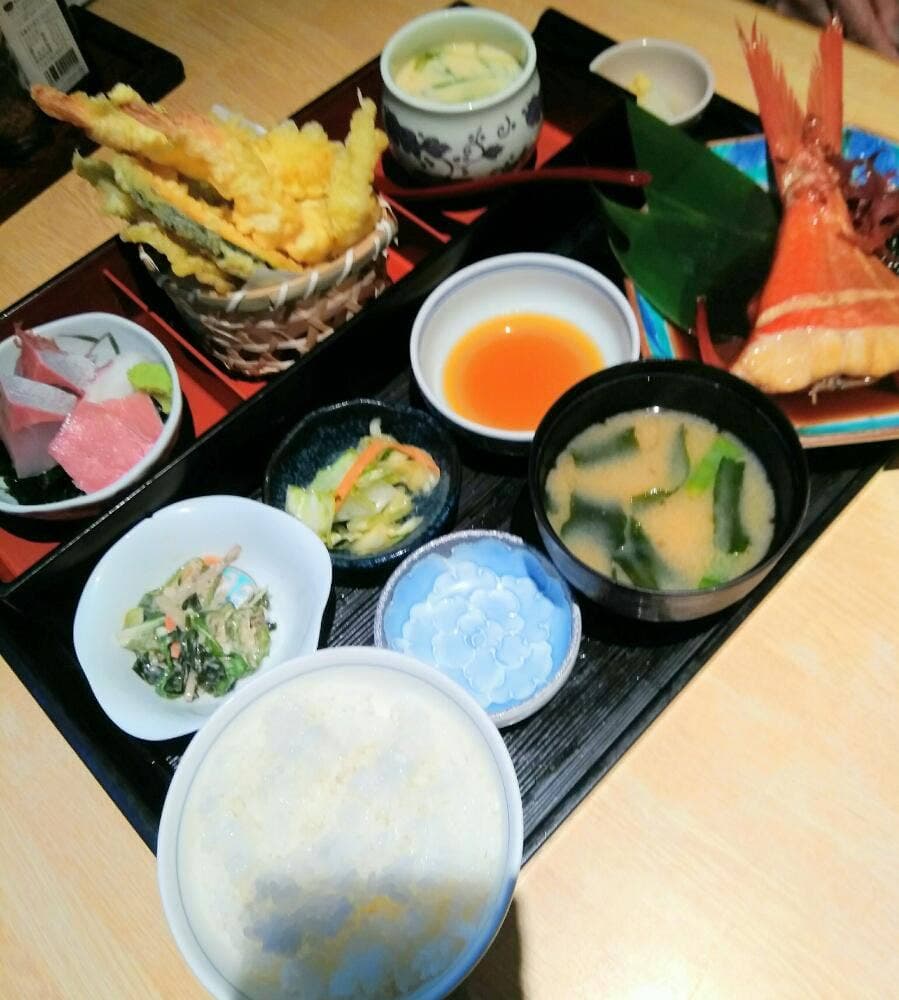 海鮮ダイニングそば天 厚木店