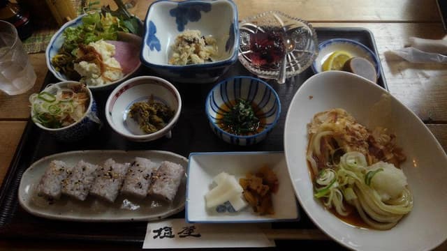 うどん山菜 塩屋 - サブ画像3