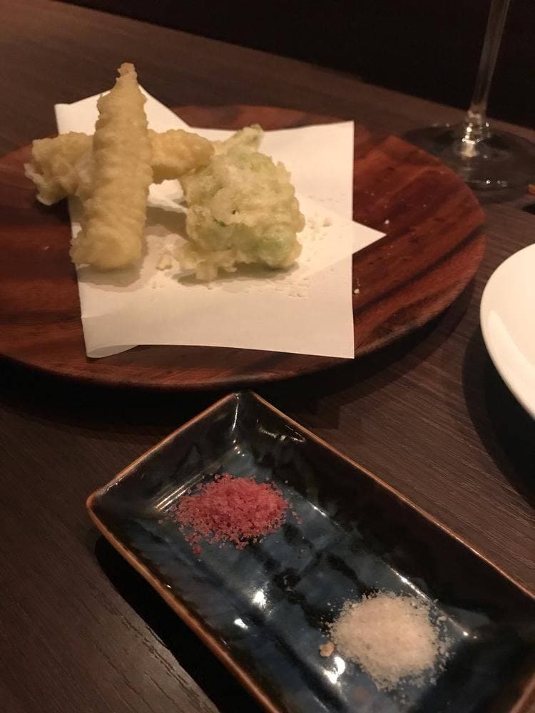 ワインと天ぷら MAEYASHIKI