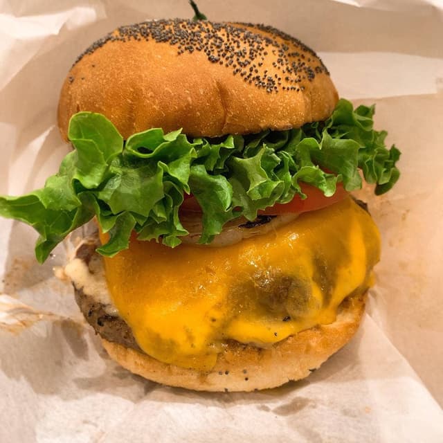 KUA`AINA 福岡ソラリアプラザ店 - サブ画像1