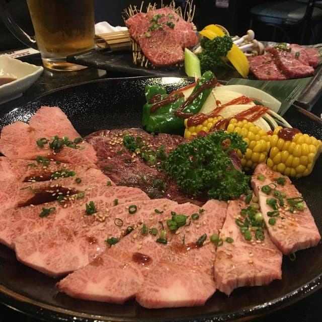 炭火焼肉 舎人 - サブ画像1