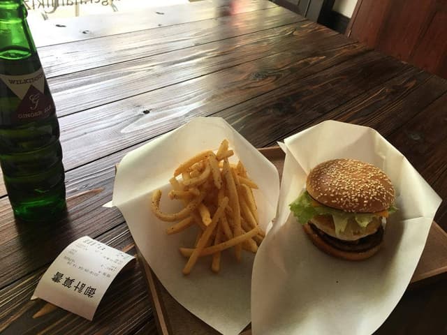 佐世保バーガーC&B 熊本並木坂店 - サブ画像1