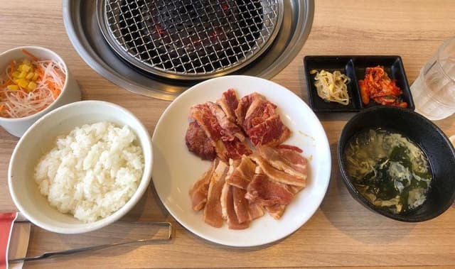 国産牛焼肉くいどん 蘇我店 - サブ画像1