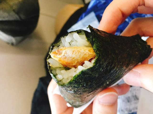 手造りおむすび処 むすび 金沢駅店 - サブ画像2