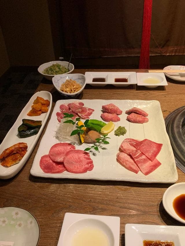 炭火焼肉 壱牛 - サブ画像1