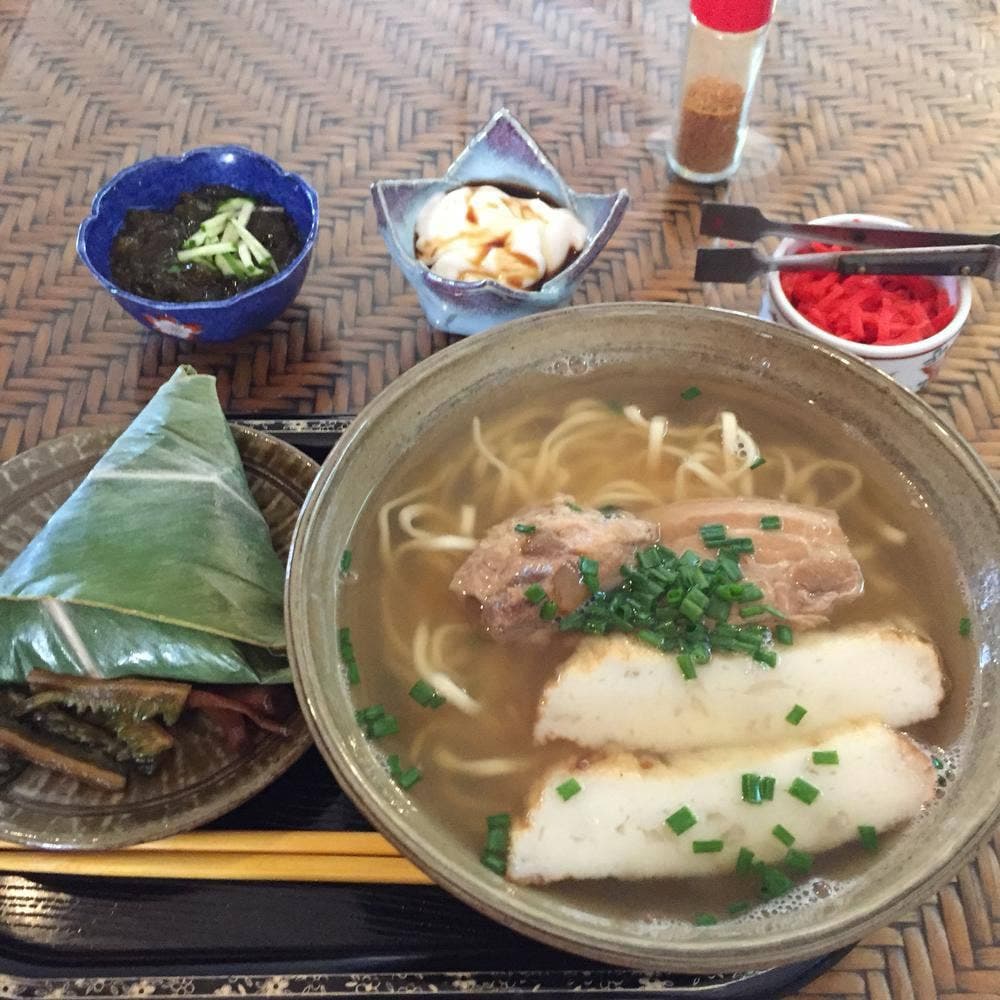 茶房 華
