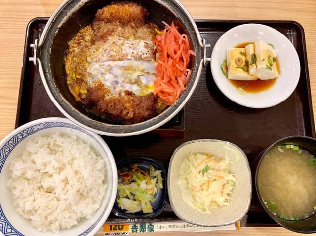 吉野家 成田国際空港第2サテライト店 - サブ画像1