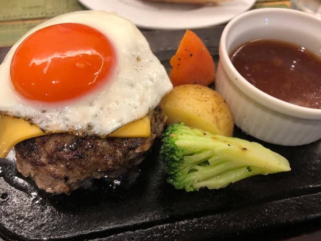 下北沢 とろける大人のハンバーグ - サブ画像2
