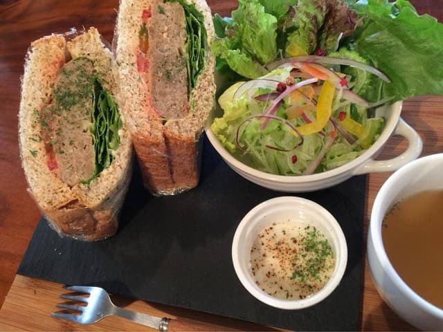 西表の少年 - サブ画像3