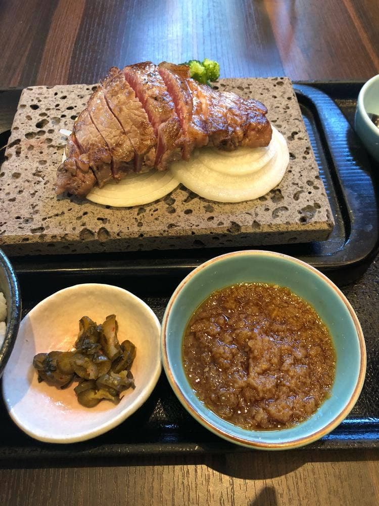 ステーキ 贅 長岡古正寺店