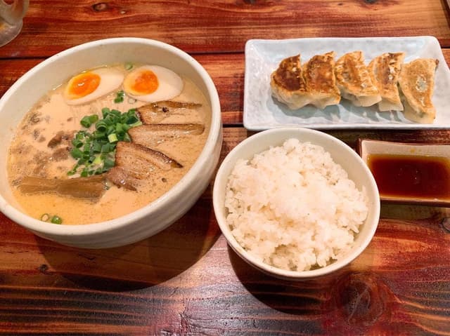 吉田製麺店 横須賀店 - サブ画像2