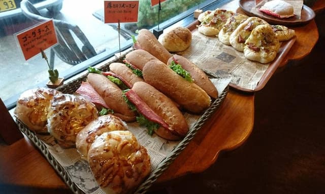 パン工房 麦の実 浦上店 - サブ画像1