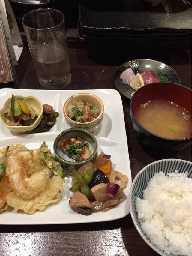 和洋ダイニングケイ - サブ画像1