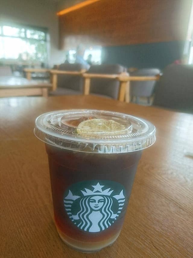 スターバックス コーヒー 上尾二ツ宮店 - サブ画像1