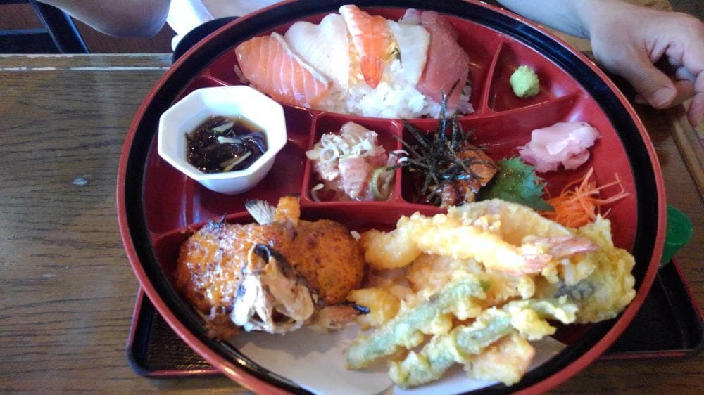 海鮮茶屋サバニ