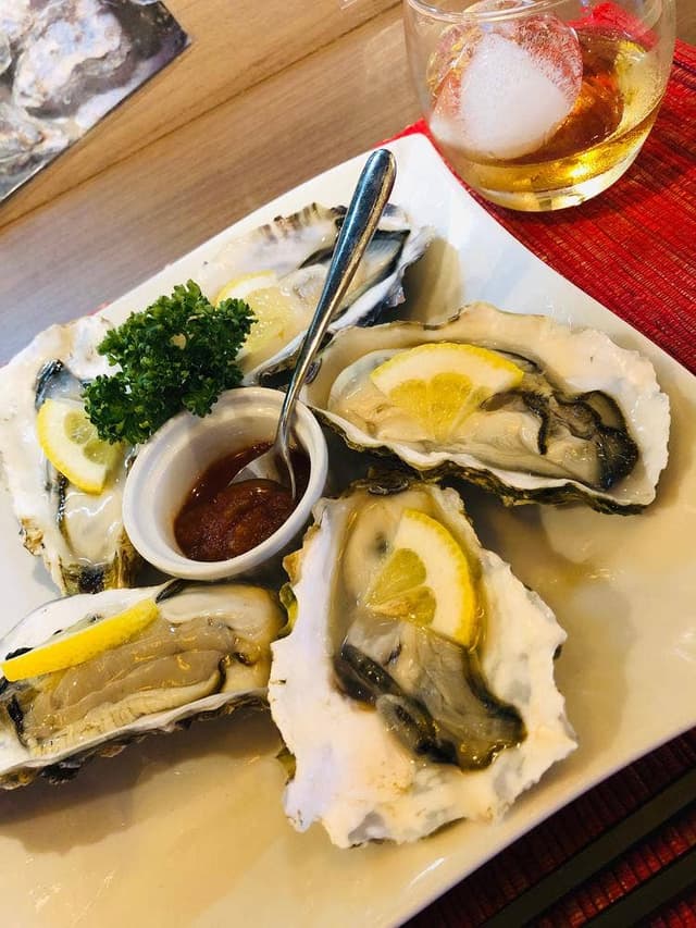 牡蠣とワインのある店 湾岸食堂 - サブ画像3