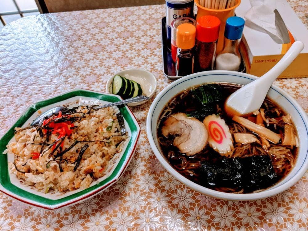 丸三食堂