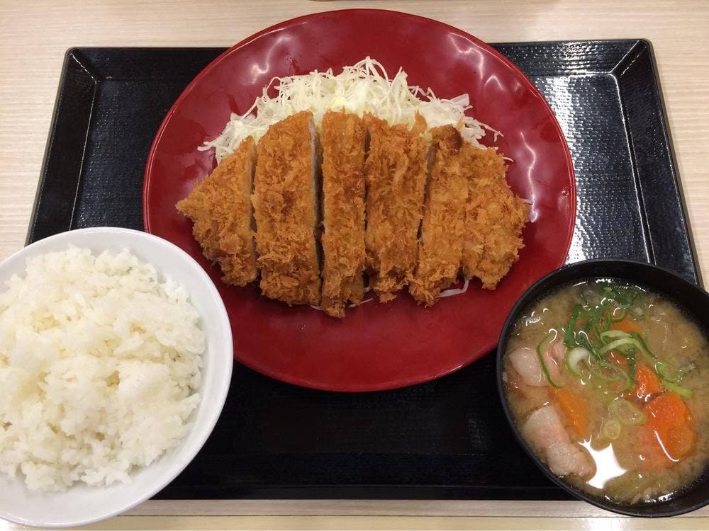 かつや 福島競馬場前店