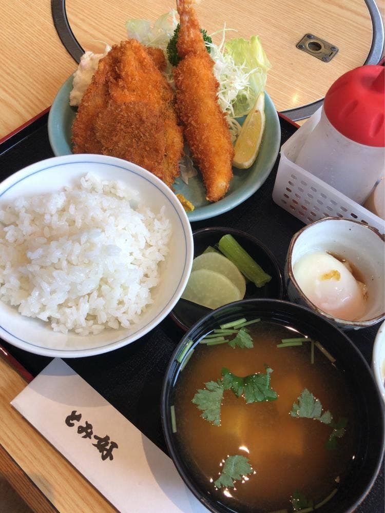 とみ好