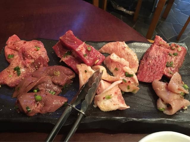 炭火焼肉りょうじ - サブ画像1