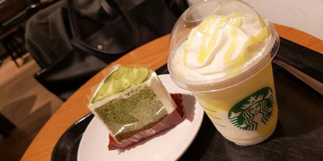 スターバックス コーヒー TSUTAYA BOOK APARTMENT Shinjuku店 - サブ画像3